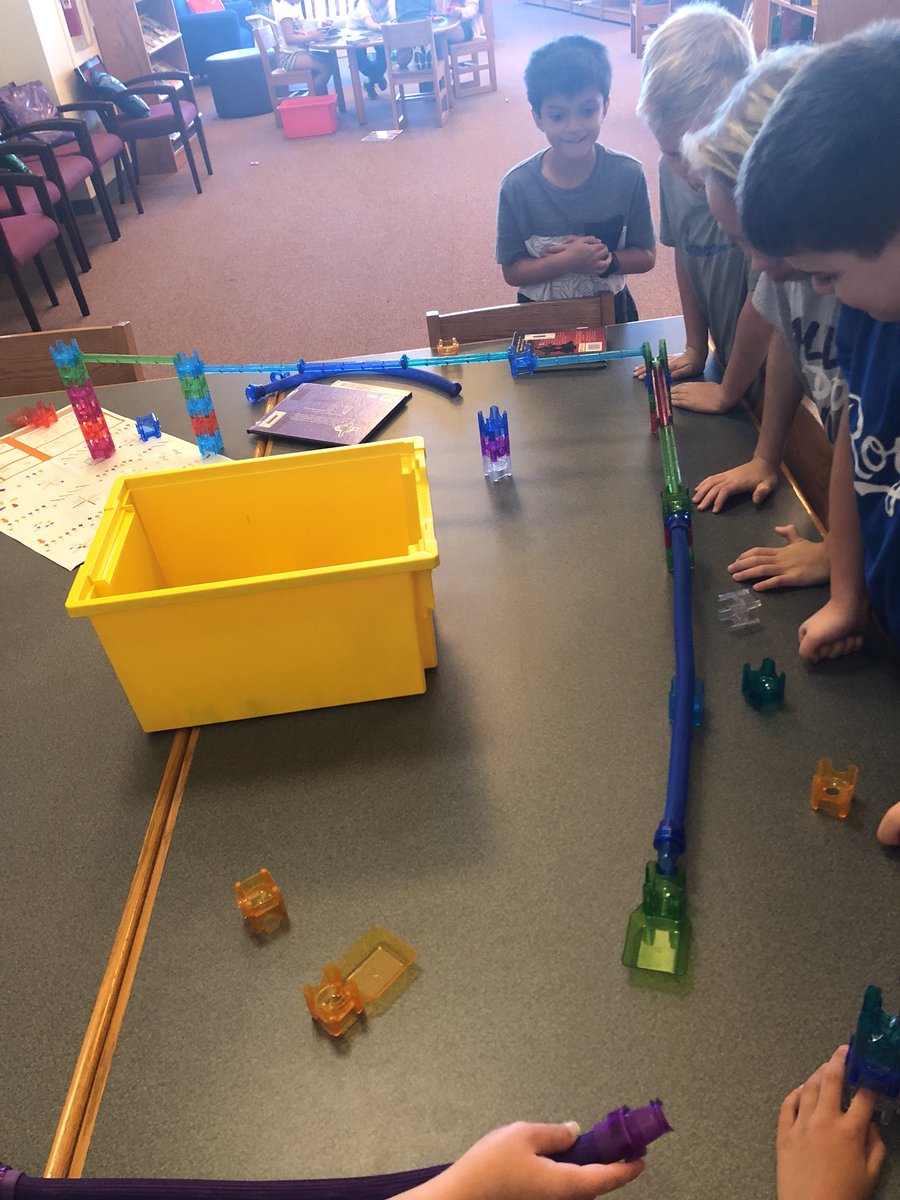 ComancheLibrary's tweet photo. Science discussions about speed, force, and construction! #buildingsciencevocab #handsonlearning #ems_libraries #makerspace https://t.co/VgFlfSlXQN