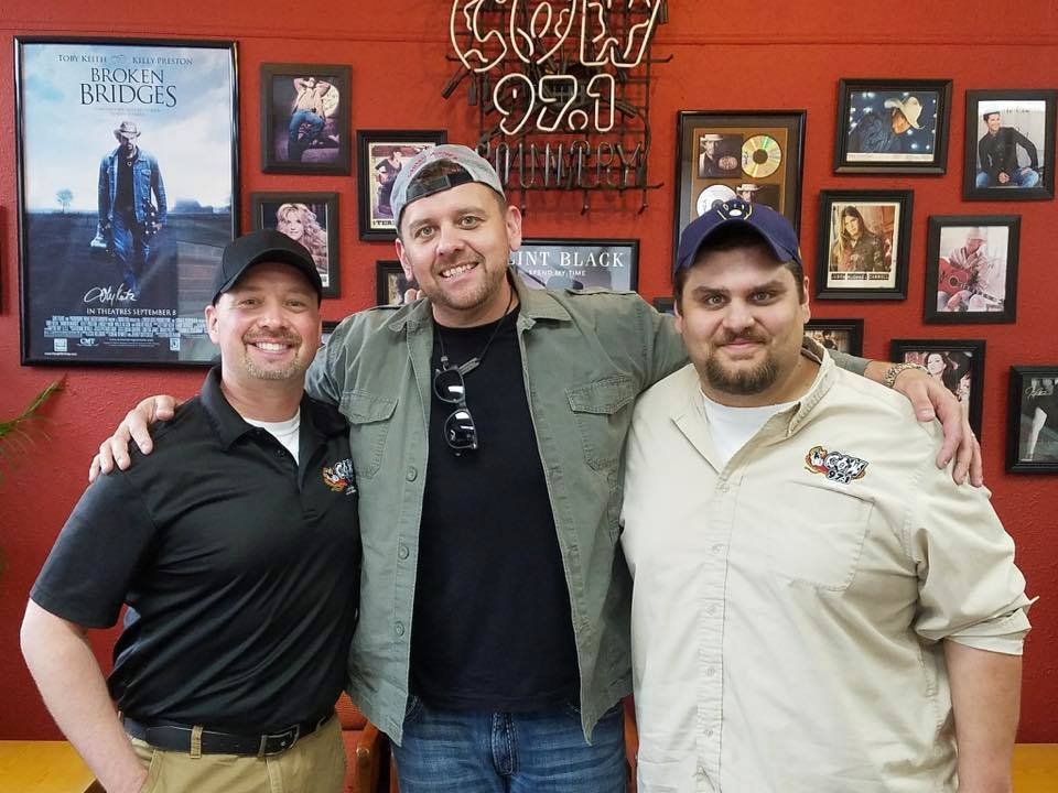 TimElliotLive's tweet image. missing radio tour right about now ,,