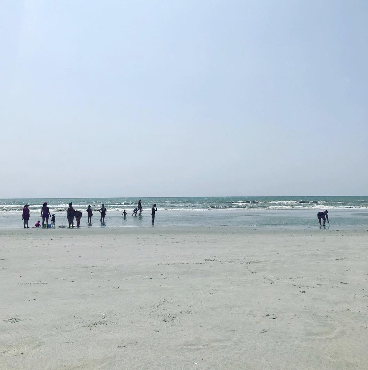 TimElliotLive's tweet image. Played 15 Shows so far this year on the coast ,today is 1st time I’ve got sit on the sand and do nothing. 😎 #beach #rnr #northmyrtlebeach