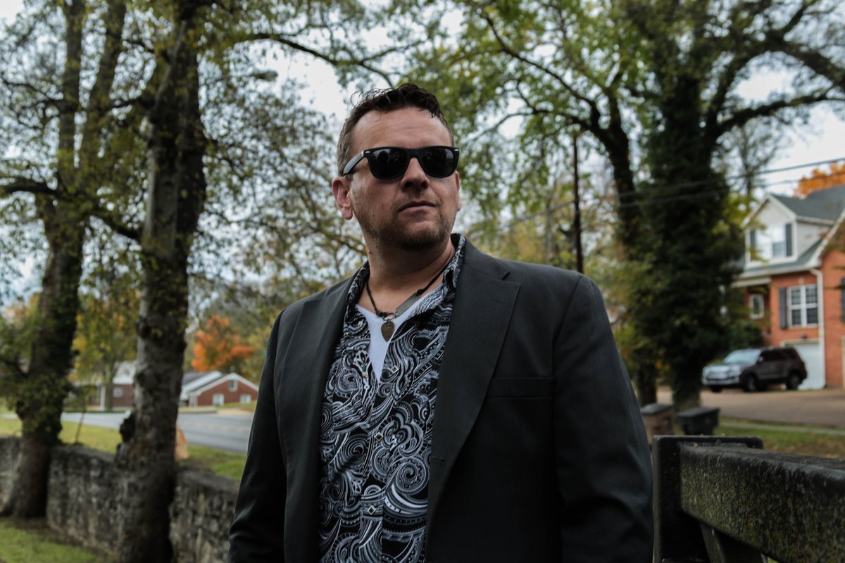 TimElliotLive's tweet image. I have a packed schedule for fall shows all over the Carolinas, Virginia, and a dates in IL and TN , , hope to see some of y'all out there