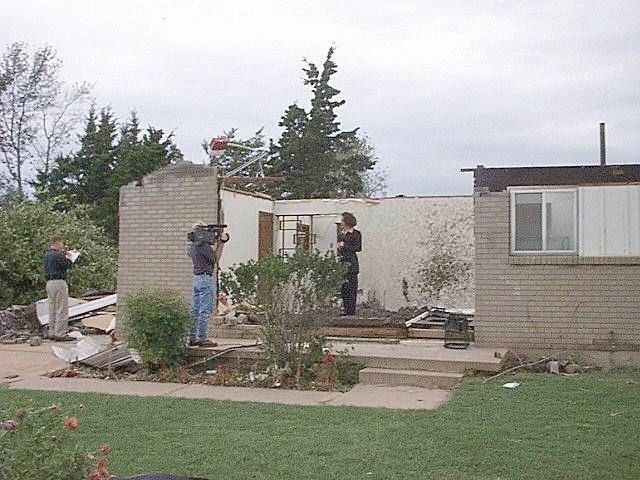 OKTornadoDB's tweet photo. 1998 Moore Tornado:
Rating: F2
Injuries: 0
Duration: 7 mins
Width: 300 yards (max)
Path Length: 3 miles
Source: Norman (NWS)
#okwx #MooreStrong #OctoberOutbreak https://t.co/cOhlT4kVoS