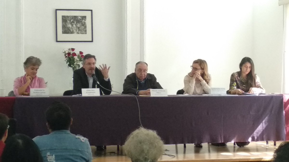 La #RUCD nace de un encuentro entre academia de diversos países, convocados por <a href="/DialogosUNAM/">Dialogos por la Democracia</a> que se preguntaron ¿Cuáles son los retos más importantes en México de cara a las #elecciones2018 ? En vivo 🔴 > facebook.com/Red.Democracia…

-<a href="/JohnMAckerman/">John M. Ackerman</a>