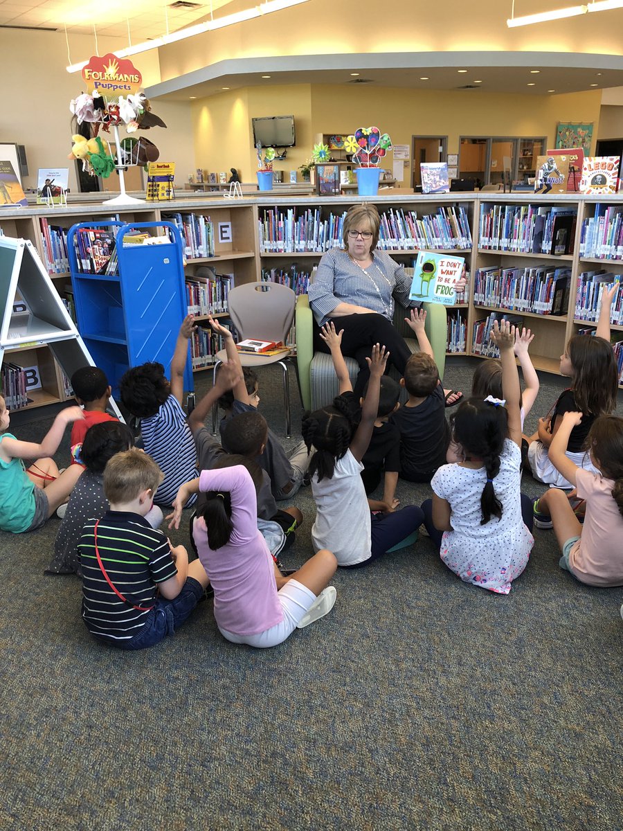 jzigelman's tweet image. WE love to visit the library. #WEinKaty