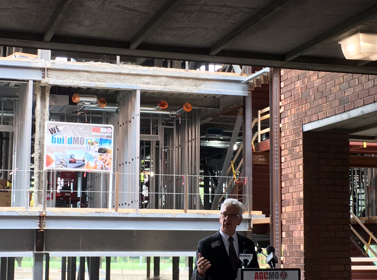 AnthonyLancia's tweet photo. @AGCofMO #webuildmo press conference #BuildMOWeek @lentoenjes @Tarltonbuilders @STLCC @KAIDesignBuild https://t.co/0X9HWaEzmC