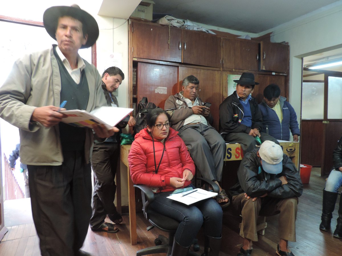 JDFATOS's tweet image. hoy 04-09-2018 se llevo adelante la Reunión del Equipo Técnico mas la participación de los   DELEGADOS PROVINCIALES de la J-DFATOS, Dirigida por el Jefe de la Jefatura LEONARDO MATURANO, 
La jefatura trabajando todos los dias junto a las Organizaciones Sociales junto al Pueblo.