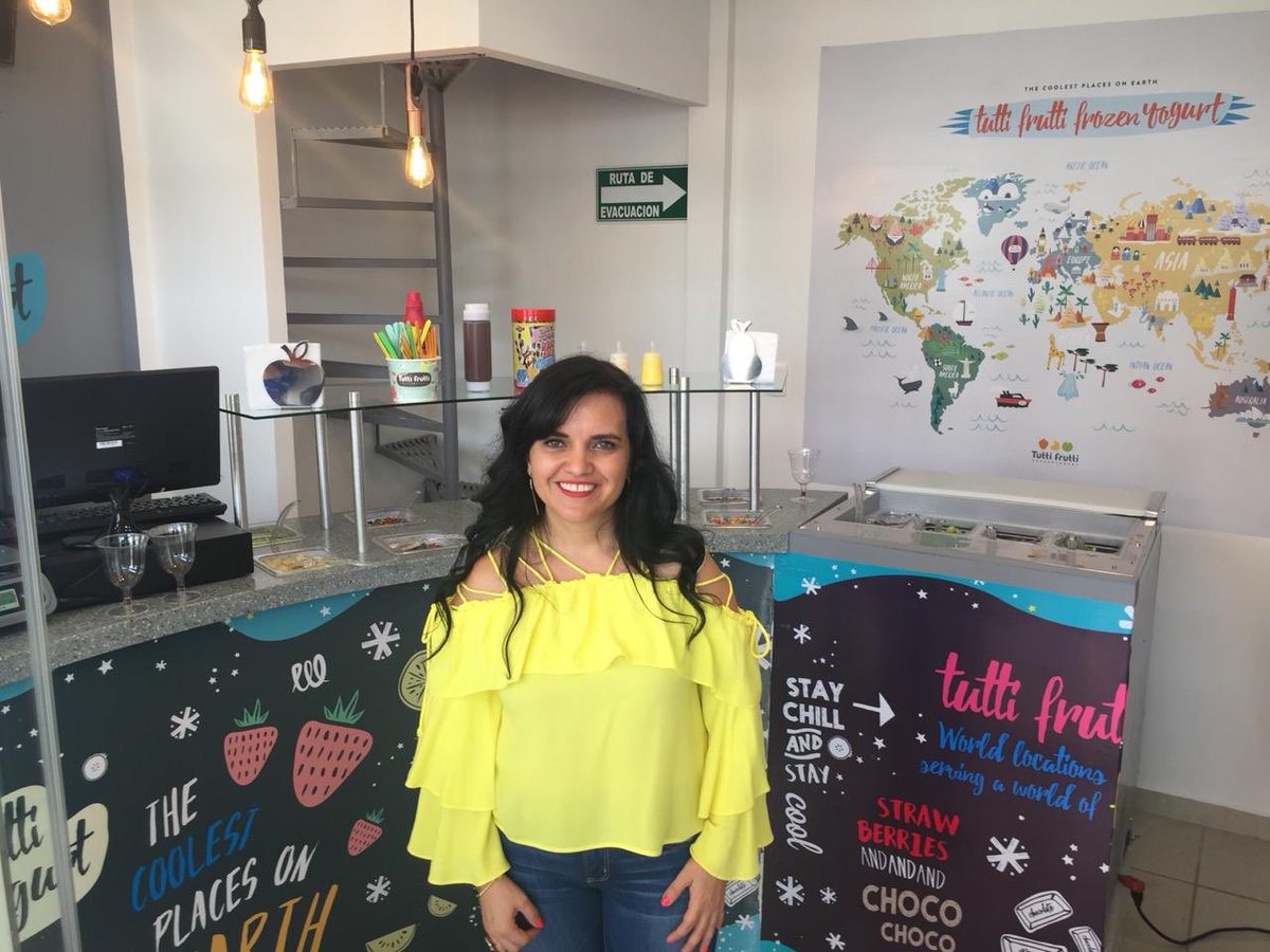 IconiaCubos's tweet photo. Felicidades a Tutti Frutti Frozen Yogurt por su apertura en @IconiaCubos ven a disfrutar de uno de los snacks más sanos! https://t.co/RfijQLO4pp