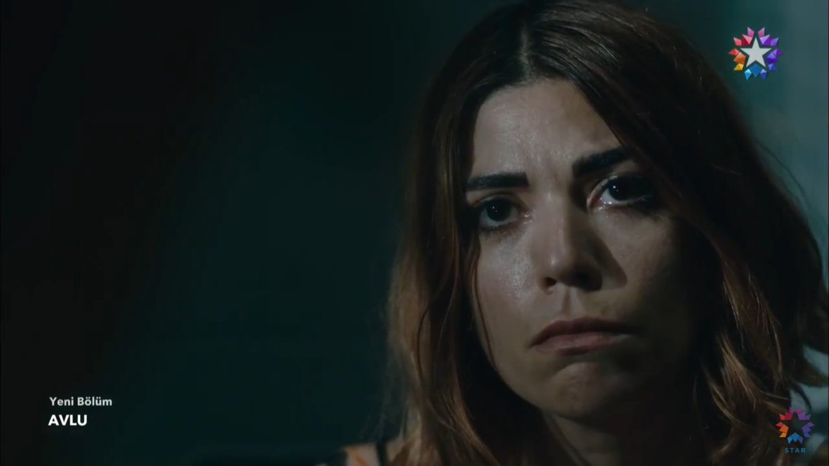 DiziciBagyan's tweet photo. "Umut görünen bir şeydir Azra."
AzDen💘 #Avlu #dinmeyenacı https://t.co/DMWzFpvxhT