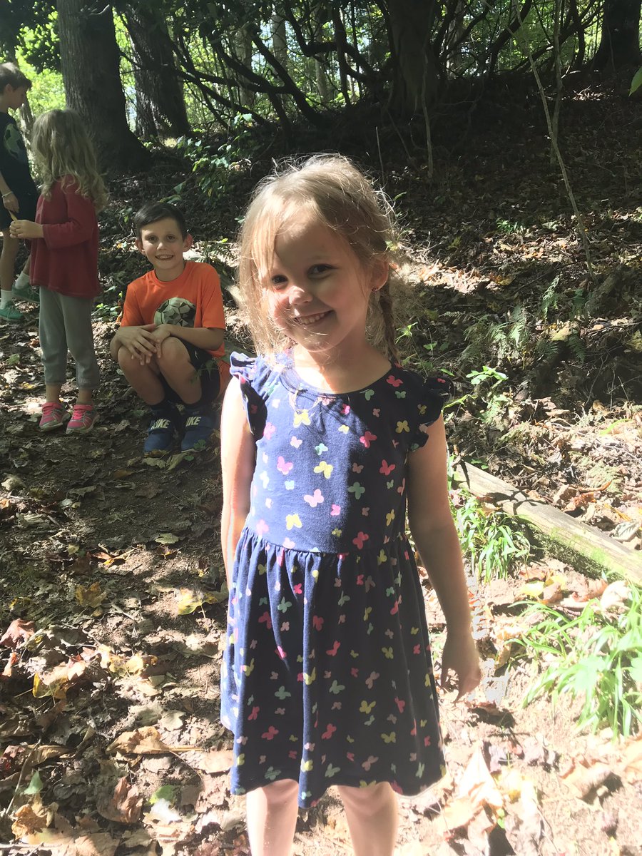 taramoorewatson's tweet photo. What a perfect day for an autumn nature walk with these sweet kiddos! #PeerMentors #gvskinders #naturelovers #learningbyexploring #WeAreWatauga @GreenValley_828 https://t.co/2PDBPMJ5pk