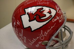 SOKansasCEO's tweet photo. @KansasCityESPN Sports and Entertainment Auction coming October 20th... @kccambassadors   Proceeds go to @sokansas 

@Chiefs @all_around_kc @kccares https://t.co/eiD24Uz6wU