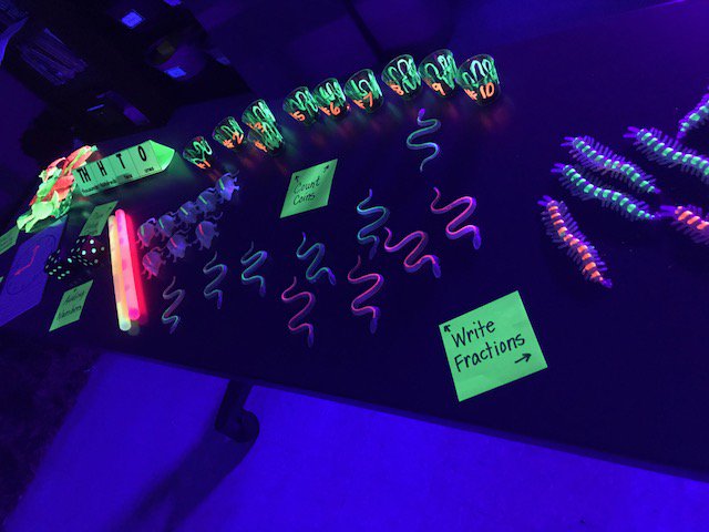 BeltonISD's tweet image. @NorthBeltonMS students in Mrs. Adams class had a glowing good time last week reviewing math concepts like measuring, solving for area and perimeter, and counting money. #GlowMath #BISDcreates #BISDmoments