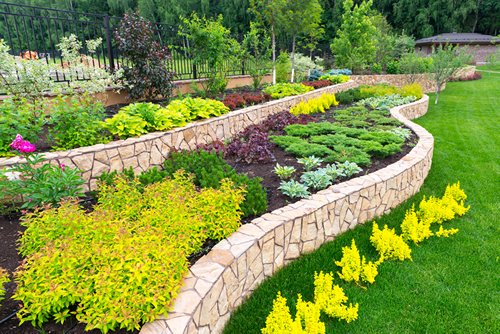 ThreeBids's tweet photo. Need a landscaping contractor this fall? Find local pros at #MyThreeBids https://t.co/qvJQ7SJ8uV https://t.co/y3ljpbaggR