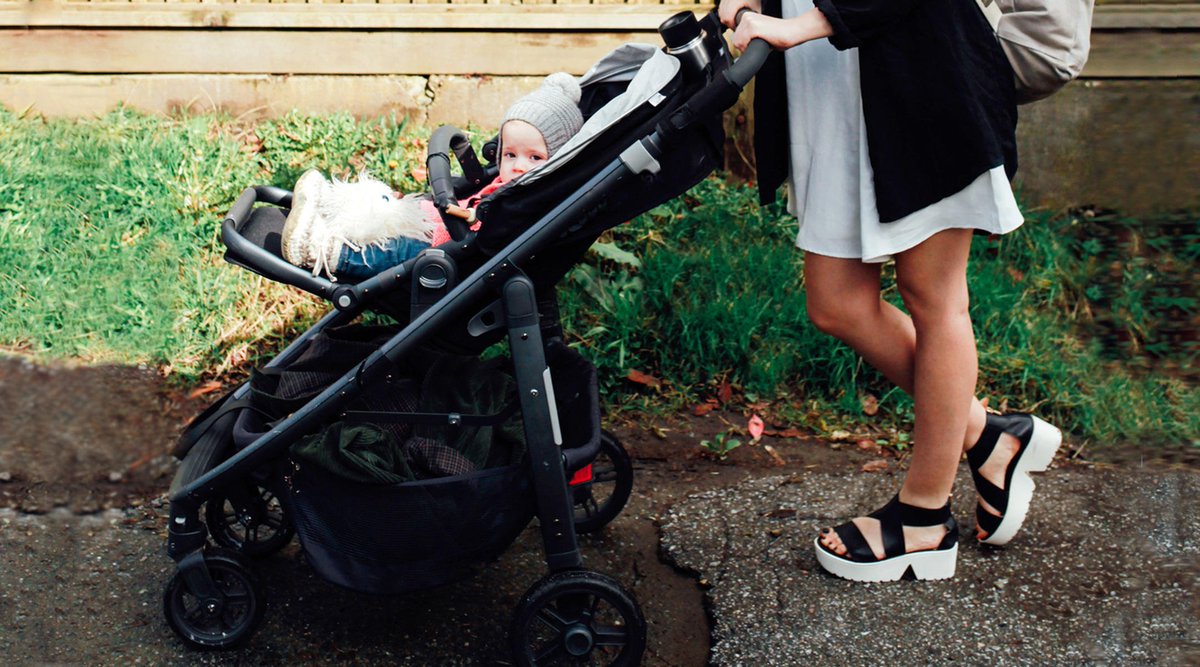 born2bemom's tweet photo. Top 5 Best Strollers For Newborns https://t.co/zDutlPayGw https://t.co/w4Tk57NQSS