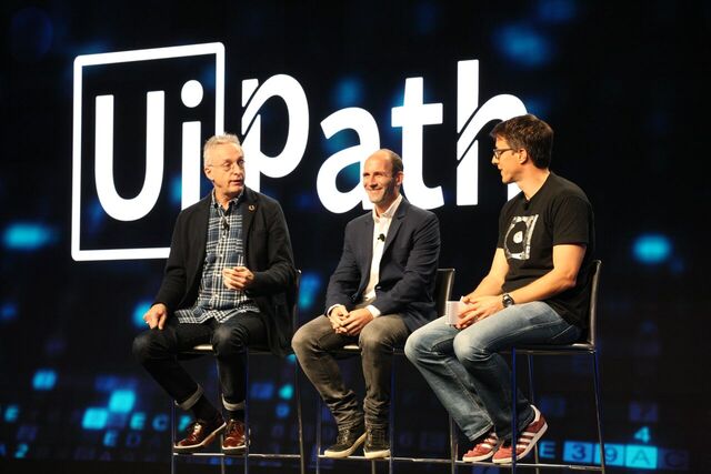UiPath's tweet photo. "This is a natural progression of how work changes." @scottehartley on how #automation is accelerating the way we work #UiPathForward https://t.co/49ocOQLZ5o