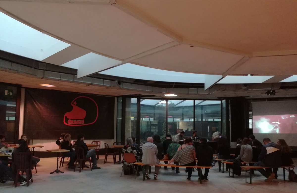 CuaBologna's tweet image. Inizia adesso al @Lab_Crash la presentazione del libro &quot;Casapound Italia&quot; di e con Elia Rosati. A seguire serata musicale #antifa con #moscowdeathbrigade e #dsacommando! #antifascismo #laboratoriocrash