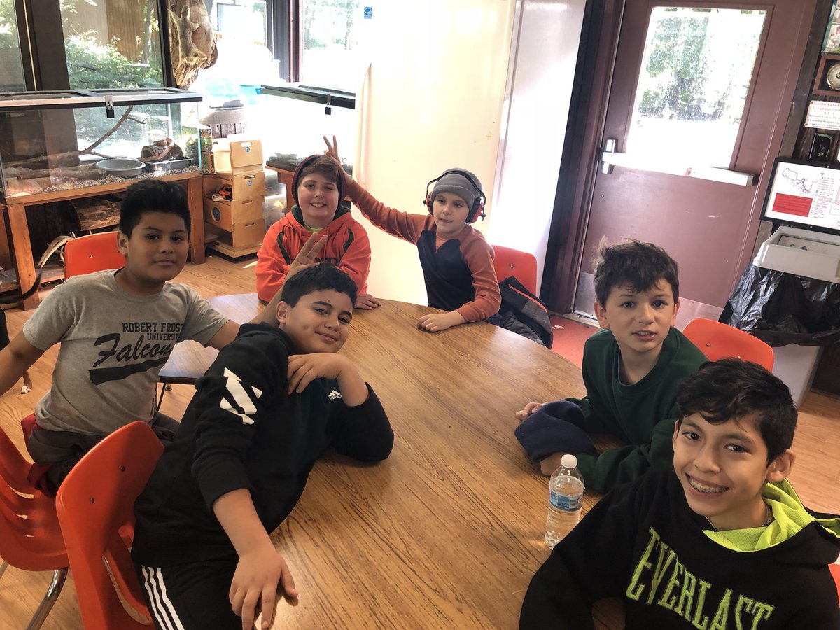 awoody_D201's tweet photo. Such a fun morning playing hoola hoop Rock Paper Scissors and spending time with the animals #sloec #nsseo https://t.co/GWRZkwNfvv