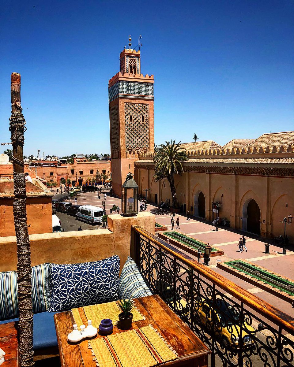 Enjoy your best moment at our #Marrakech_terrace !

#sunny_day #terrace #foods #enjoy #bestrestaurant #instamarrakech #coffeetime #lunch #dinner #authenticmedina #mosque #kasbah #blogger #travelphotography #kasbahcafe