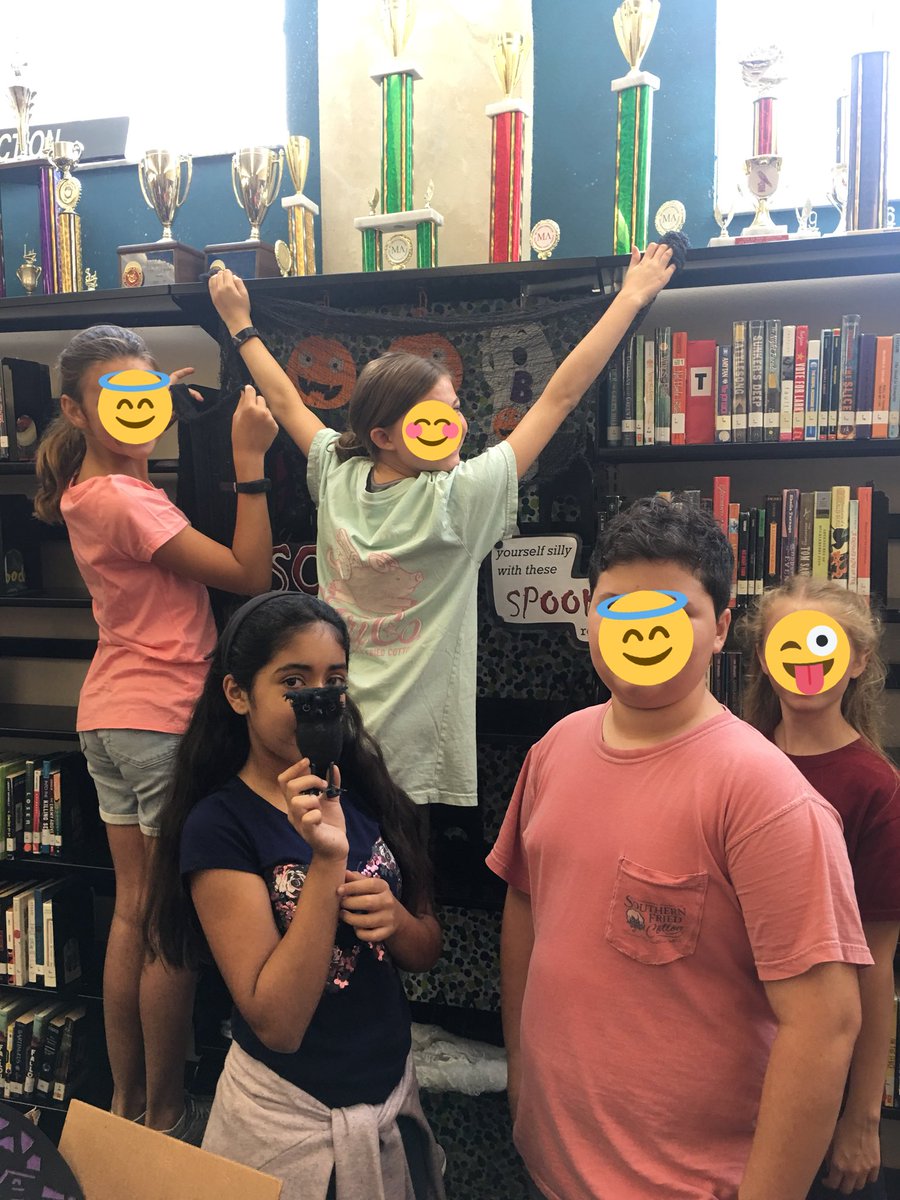 WilsonMSLibrary's tweet image. 6th Gr Media Advisory Council creates spooky story display. Get your scare on! @WWMSBulldogs #hubofschool