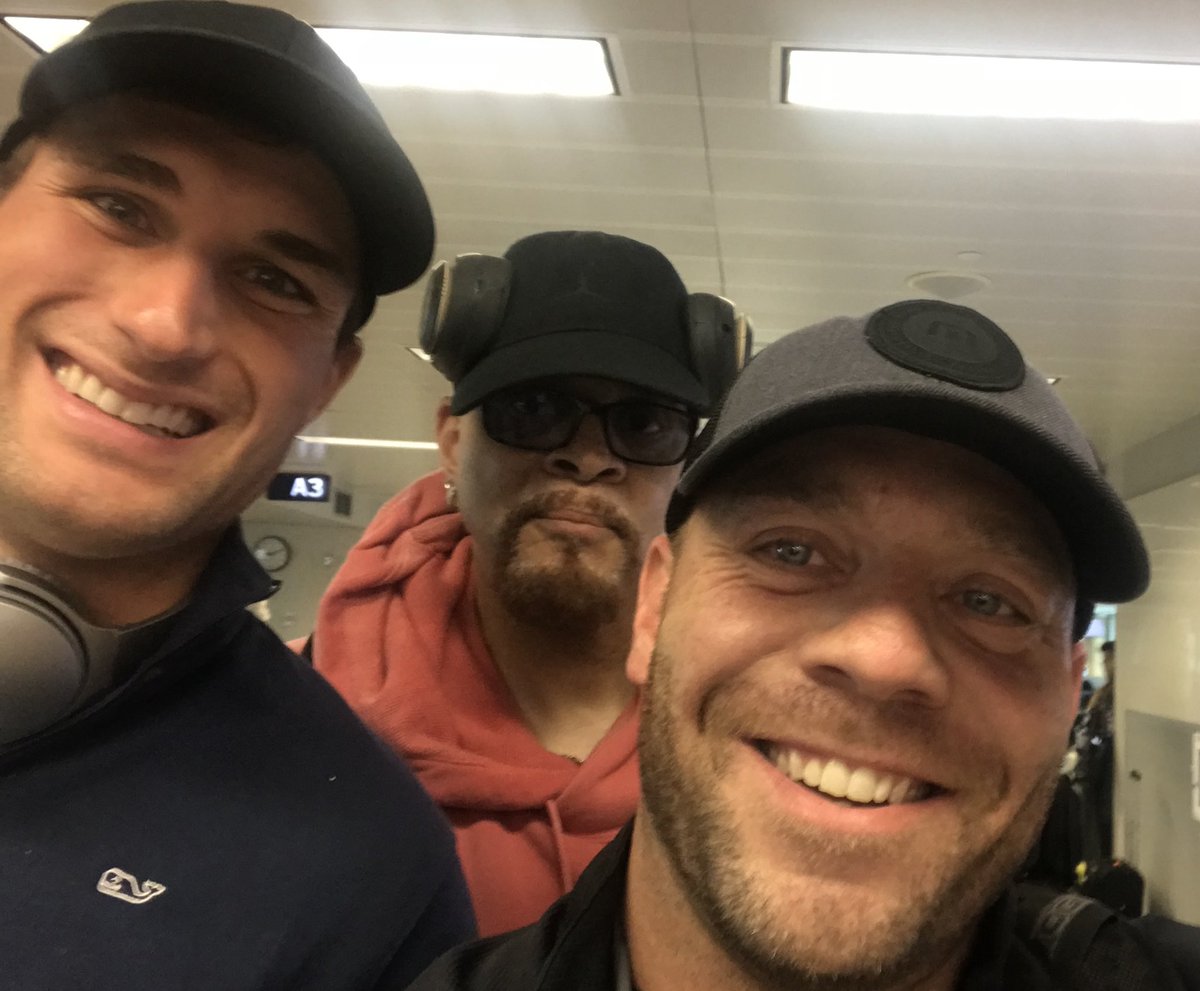 chadderry's tweet image. Last week's flight back home from LAX and MSP.  Just chillin with @KirkCousins8 and @sinbadbad #goodpeople #GrandRapids #SKOL #20monroe #FirstClass #delta