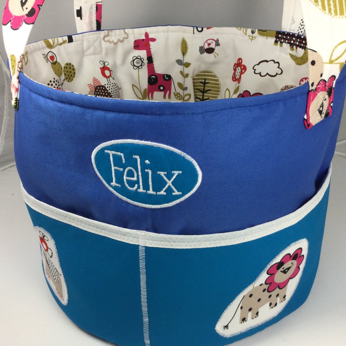 Babahoot4kids's tweet photo. Hello #shropshirehour I’m just over the border in Wigmore, Herefordshire making personalised embroidered pencil cases, chef hats, aprons, knitting bags and toy bins. See more at https://t.co/OfMsrNcmnJ #toybin #personalised #toystorage # etsysales https://t.co/JLgfyFrsW7