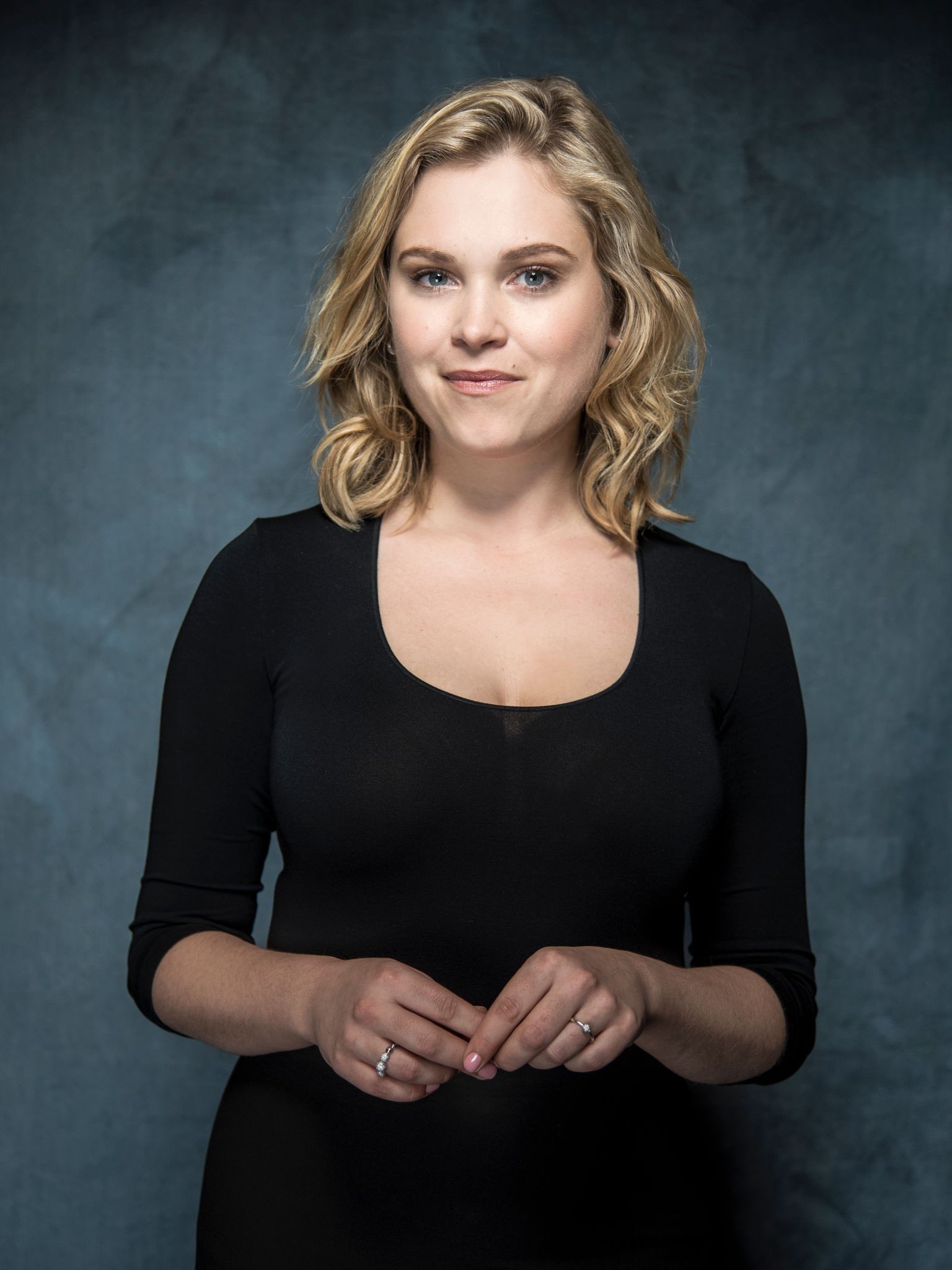 Eliza Taylor Daily On Twitter Photo Newold Hq Photos From 