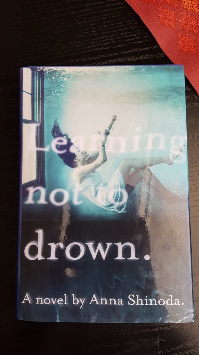 Stari0702's tweet photo. ordered 10 months ago! it finally arrived @AnnaShinoda Looking forward to reading #learningnottodrown https://t.co/qWAETTXZGH