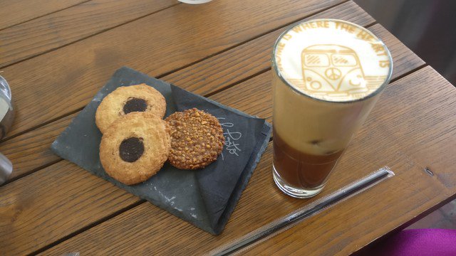 CoMfUcIoS's tweet photo. Freddo cappuccino ... The Greek way #freddo #cappuccino #evosmos #thessaloniki #greece https://t.co/fTA36m9wdI
