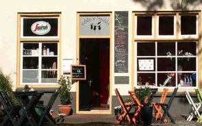 Caldo e Freddo in conflict met gemeente Doesburg. Sluiting van horecazaak dreigt -&gt; doesburgdirect.nl/caldo-e-freddo… #ddnl