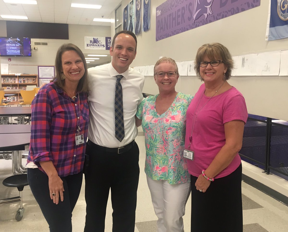 Our 6th graders enjoyed a special visitor today and guidance snuck in a picture. <a href="/RCEMiddle/">R.C. Edwards Middle</a> <a href="/wyffnews4/">WYFF News 4</a>