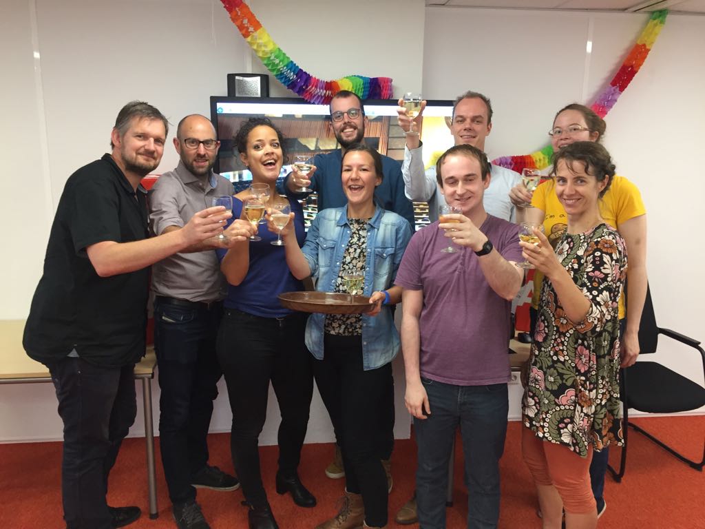 Susi Snyder tweet media