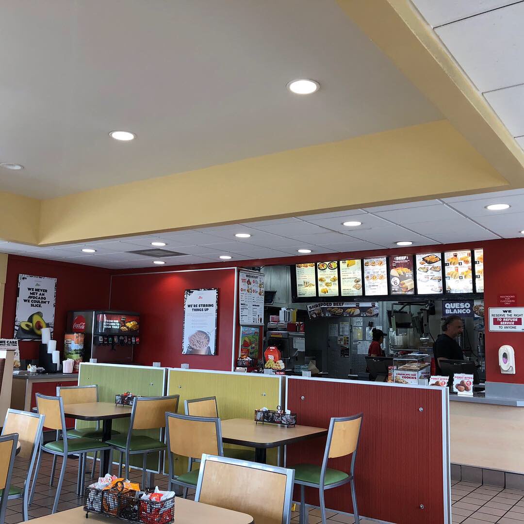 soustemp's tweet photo. We celebrate National Taco Day with our newest partner, a Franchise Owner of Del Taco in Tujunga. Eat at this Del Taco knowing you'll receive the freshest of food! Sous Temp keeps your ๐ฎ๐ฎ๐ฎ fresh! https://t.co/qTri4CNu7M #SousTemp #NationalTacoDay #LoRa #LoRaWAN #LoRaAlliance https://t.co/1vzlcpCln1