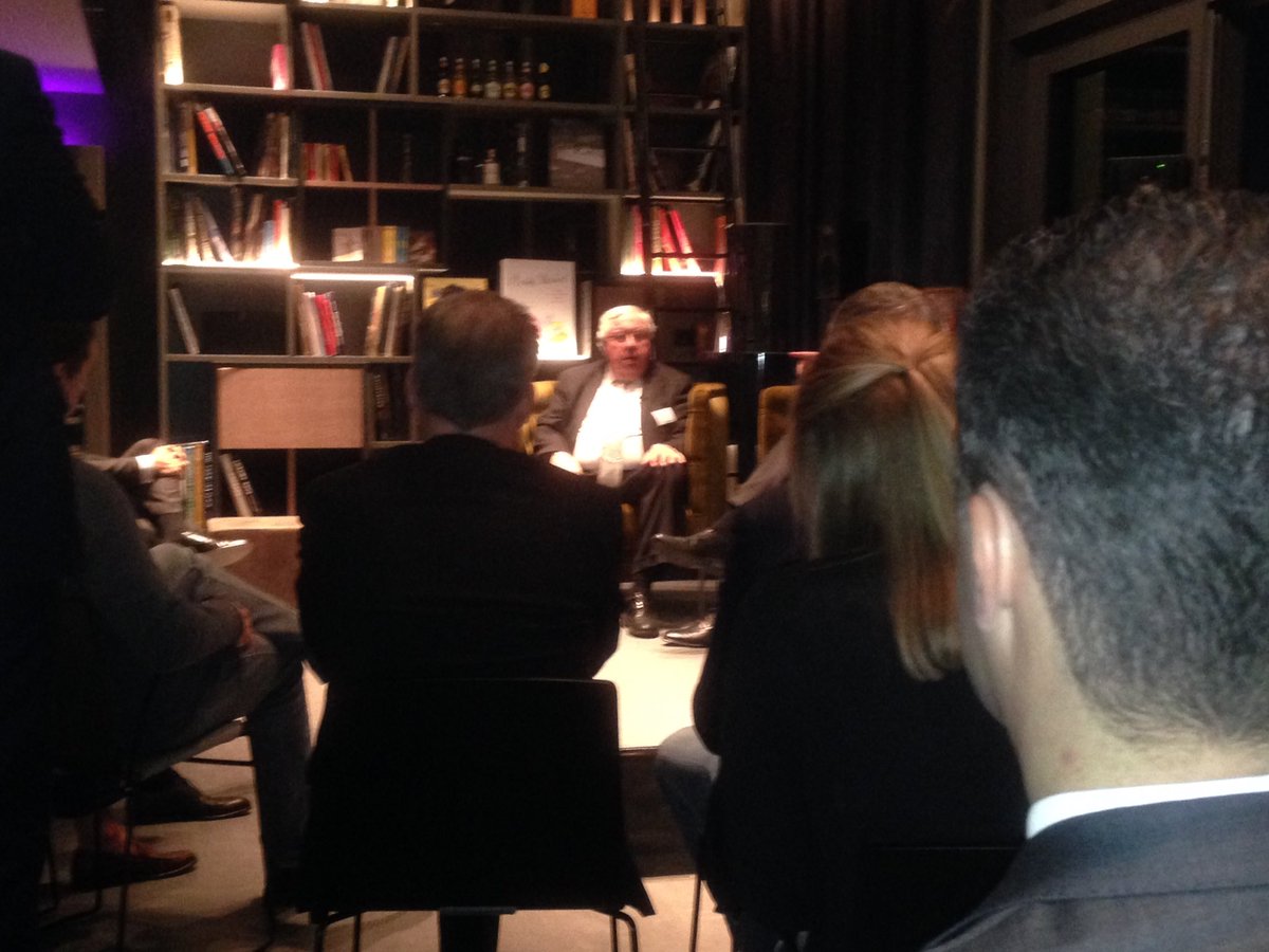 #JohnKornblum: Europa wird in den kommenden 15 Jahren international keine Rolle spielen. Irgendwie haben wir das so befürchtet, oder?