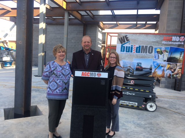 AGCofMO's tweet photo. Some of the great moments from yesterday's Springfield News Conference during #BuildMOWeek! Make sure your sharing your pictures this week on social media! #WeBuildMO https://t.co/kgz8l7Ltqe