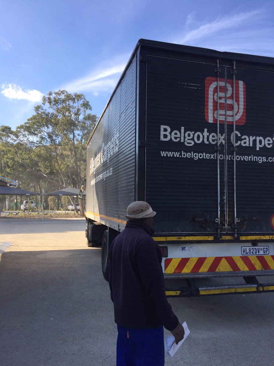 NickNickSmit's tweet image. Loving our Belgotex built-in carpet! We used the colour Suave from their Softology 101 range with comfy orange underlay 🤤 @Belgotex #winahome #contrastcontrol