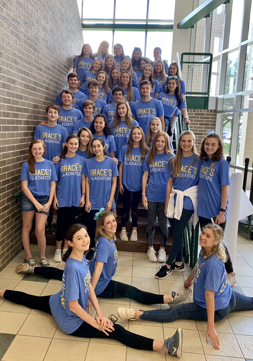 Second lunch also representing for Grace today! Thanks to all of our #GracesGladiators! <a href="/spartanaires/">Stratford Spartanaire Dance Team</a> #SpartanPride 💚💙💚