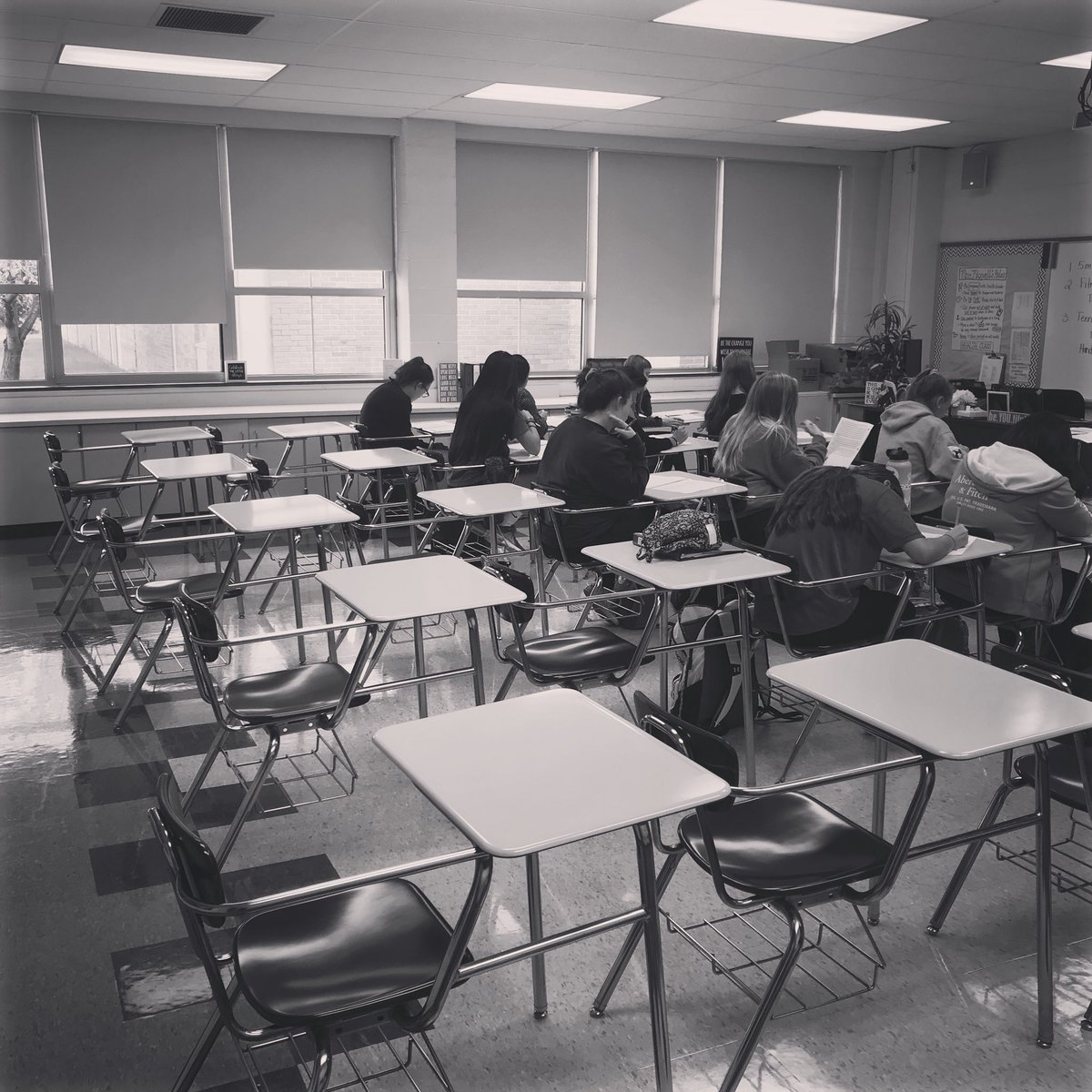 MrsMaxwellLM's tweet image. Say goodbye to fixed seating for this LMHS health room!!! Stay tuned for exciting new flexible seating thanks to our Foundations Grant writing and committee and school support!!! #flexibleyes #pickaseat #comfortablelearning #cantwait #lmtsdhpe @LMTSD @LMTSD_LMHS