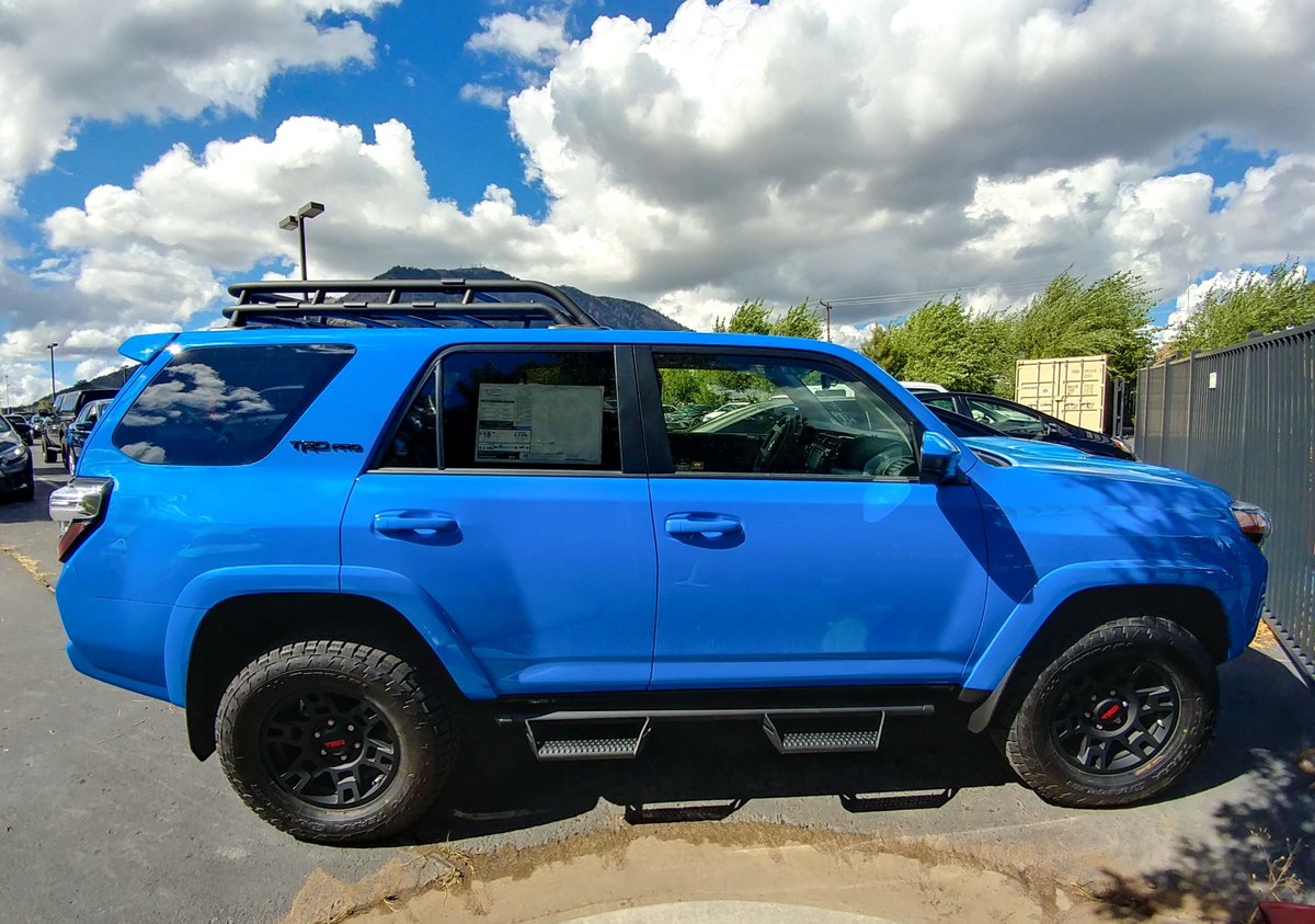 FlagstaffToyota's tweet photo. We just received the all new and exclusive Voodoo Blue 2019 TRD Pro 4Runner!
#flagtoyota #4runner #trdpro #voodooblue #trdpro4runner #flagstaff https://t.co/TSSqlKRqlr