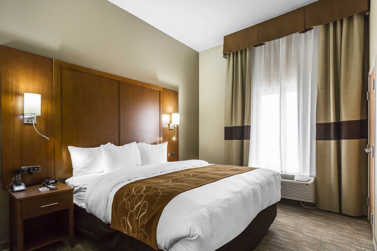 Comfort Suites University Comfortsuitxg29 Twitter