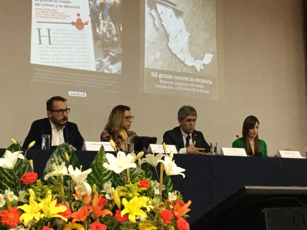 UDGPlus's tweet photo. #AlMomento Panel medios de comunicación y prevención en el 4to. Congreso Internacional de Seguridad Ciudadana #CISC2018, moderado por la Lic. @CynthiaCanteroP presidenta del @ITEIJal
Síguelo en vivo https://t.co/NAtREXptP2 https://t.co/9ktH9lNZ36