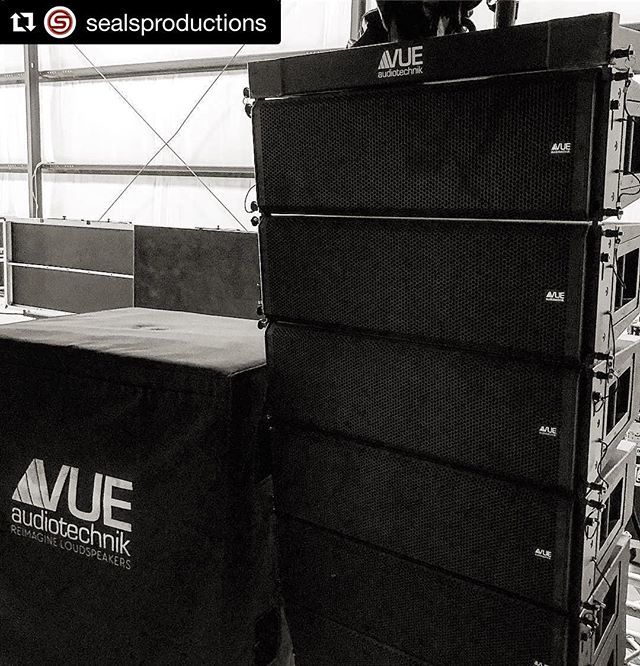 AboutKenBerger's tweet photo. #Repost @sealsproductions with @get_repost
・・・
Because it’s never a bad day loading in an @vue_audio AL-8 rig! Getting ready for a fun weekend @ocoeeridgecamptn
#vueaudiotechnik #proaudio #concert #liveaudio #sealsproductions #productionlife #loud #… https://t.co/QOCTICCoLT https://t.co/u7127J9YTt