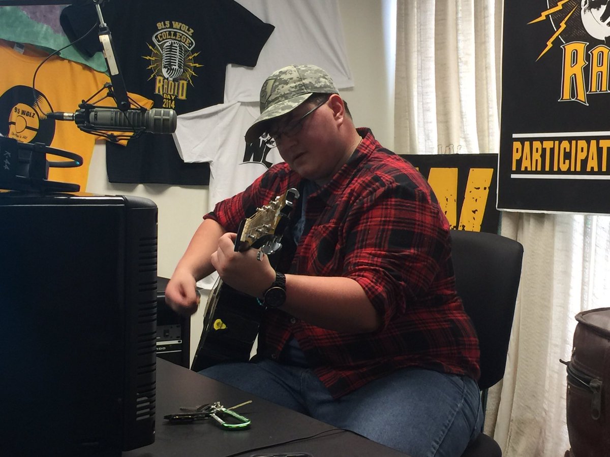 915WGLZ's tweet photo. Some early highlights from our College Radio Day programming, including students Joe Beers, our 24 hour anchor Isaiah Martin, and “Guitar Guy” Sean McCarty. #wglz #collegeradioday @collegeradioday https://t.co/pmVn1MBHVh
