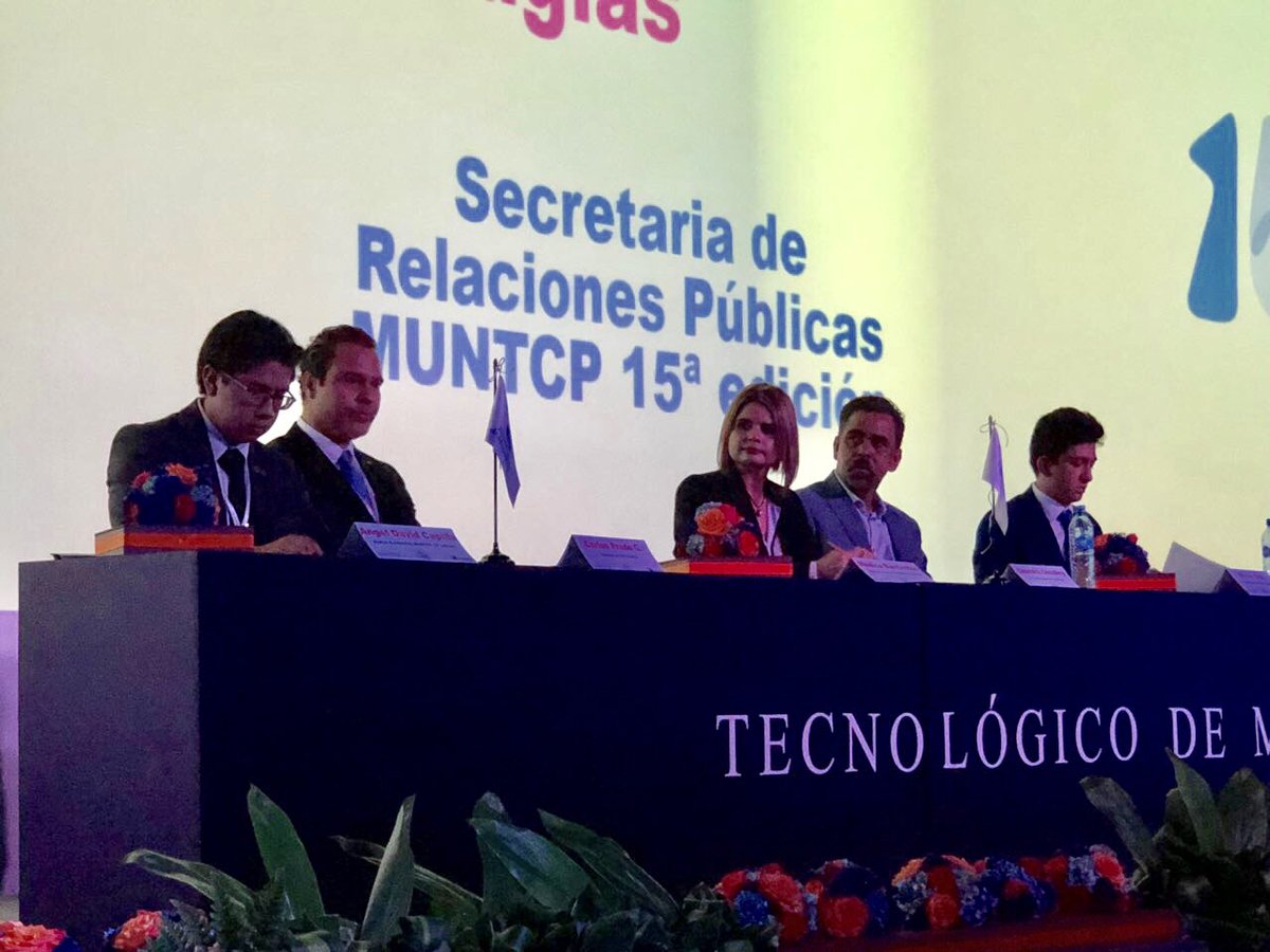 monbarsa's tweet photo. En representación del Gobernador @TonyGali asistí a la Inauguración del #MUNTCP2018 Felicito a los jóvenes estudiantes del @TecdeMonterrey que participan para contribuir en la construcción de una mejor sociedad @AlvizarNacho 

¡Enhorabuena! https://t.co/mjptEhyZw4
