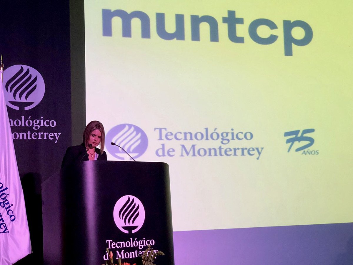 monbarsa's tweet photo. En representación del Gobernador @TonyGali asistí a la Inauguración del #MUNTCP2018 Felicito a los jóvenes estudiantes del @TecdeMonterrey que participan para contribuir en la construcción de una mejor sociedad @AlvizarNacho 

¡Enhorabuena! https://t.co/mjptEhyZw4