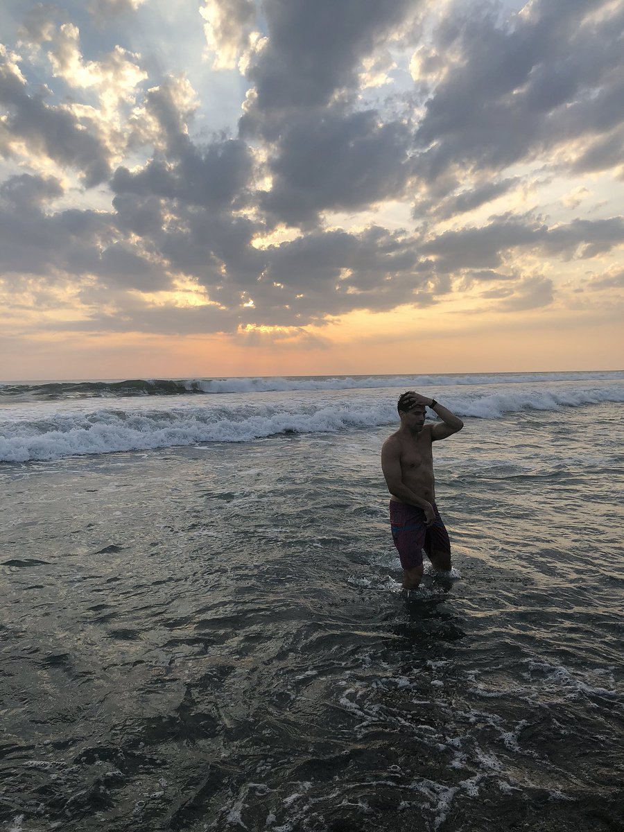 todderic_'s tweet photo. people keep telling me i can’t be that sexy travel guy that takes sick pix and does nothing else with his life. i don’t want any of you to worry; i’m out here trying https://t.co/i715kj1hrR