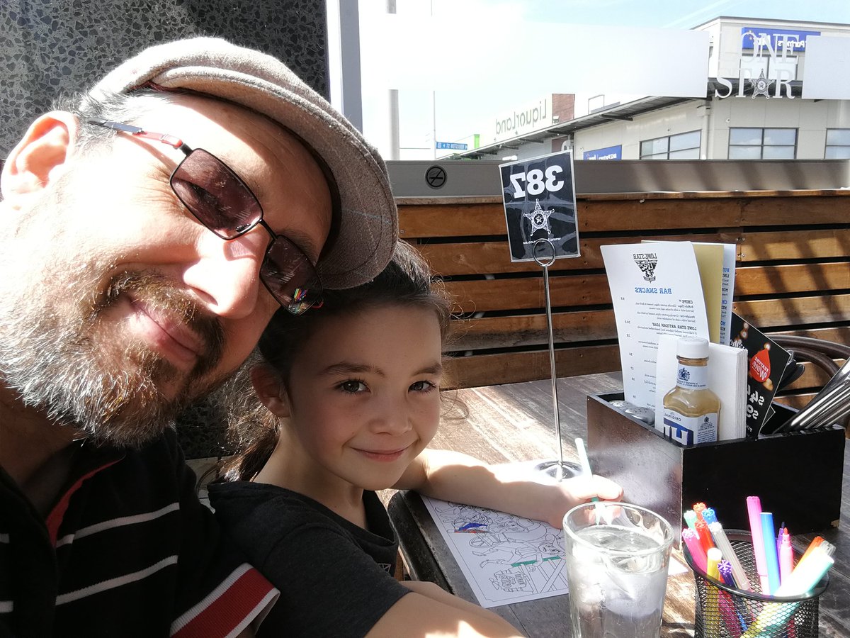 kingofpokeno's tweet photo. Working lunch with a VIP https://t.co/kWgwRxS9GA