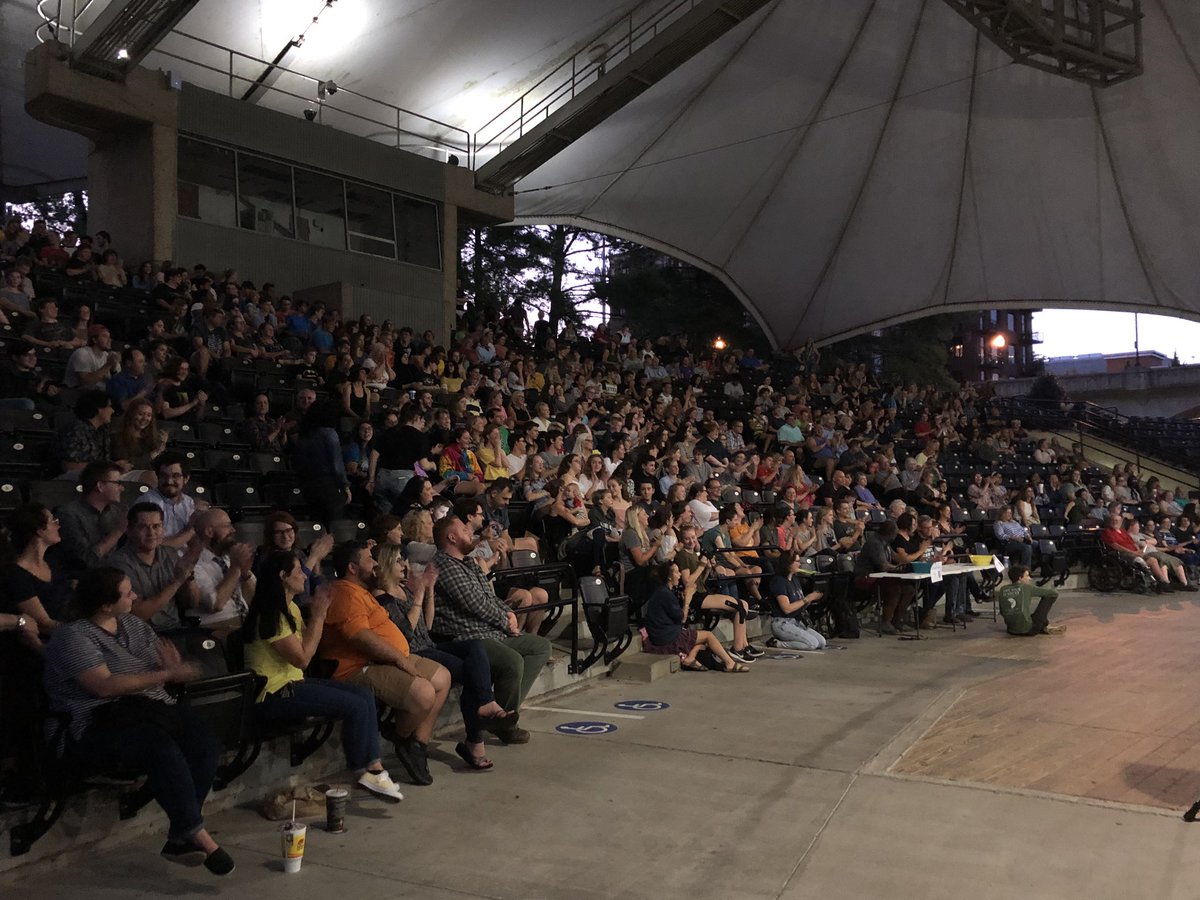 LNSTEMAC's tweet photo. 3rd annual lip sync battle is biggest yet! Audience is packed for this epic battle of talent!! #Gryphonsgottalent https://t.co/p2xP3PWX0F