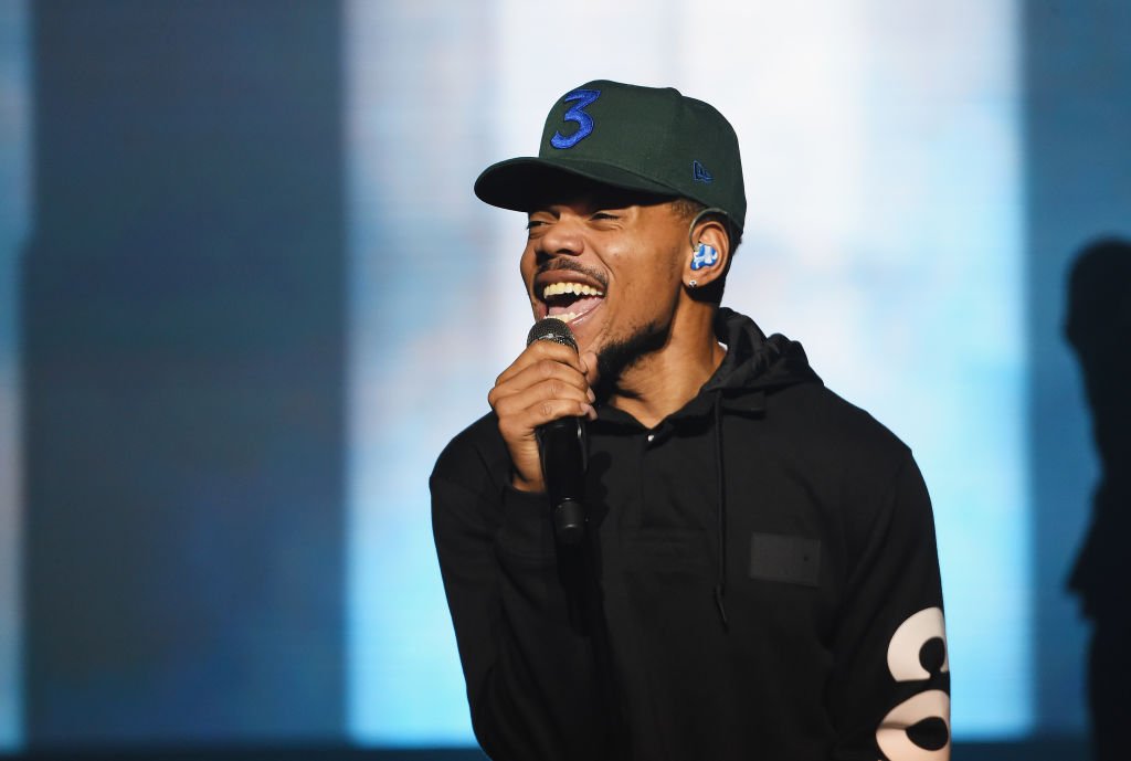 VibeMagazine's tweet photo. Chance the Rapper pledges $1 million to mental health services in Chicago https://t.co/eeY3nXPjsH https://t.co/4Za1V0leqO
