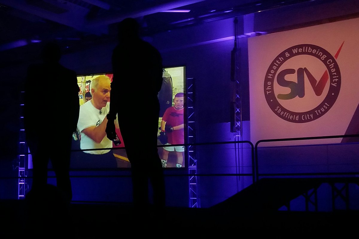 JonWalker18's tweet photo. @CabornForMayor @SkyJohnnyNelson An emotional and fitting tribute to Sheffield and boxing legend Brendan Ingle. Well done gentlemen. @OLPSheffield https://t.co/AD254CttIv
