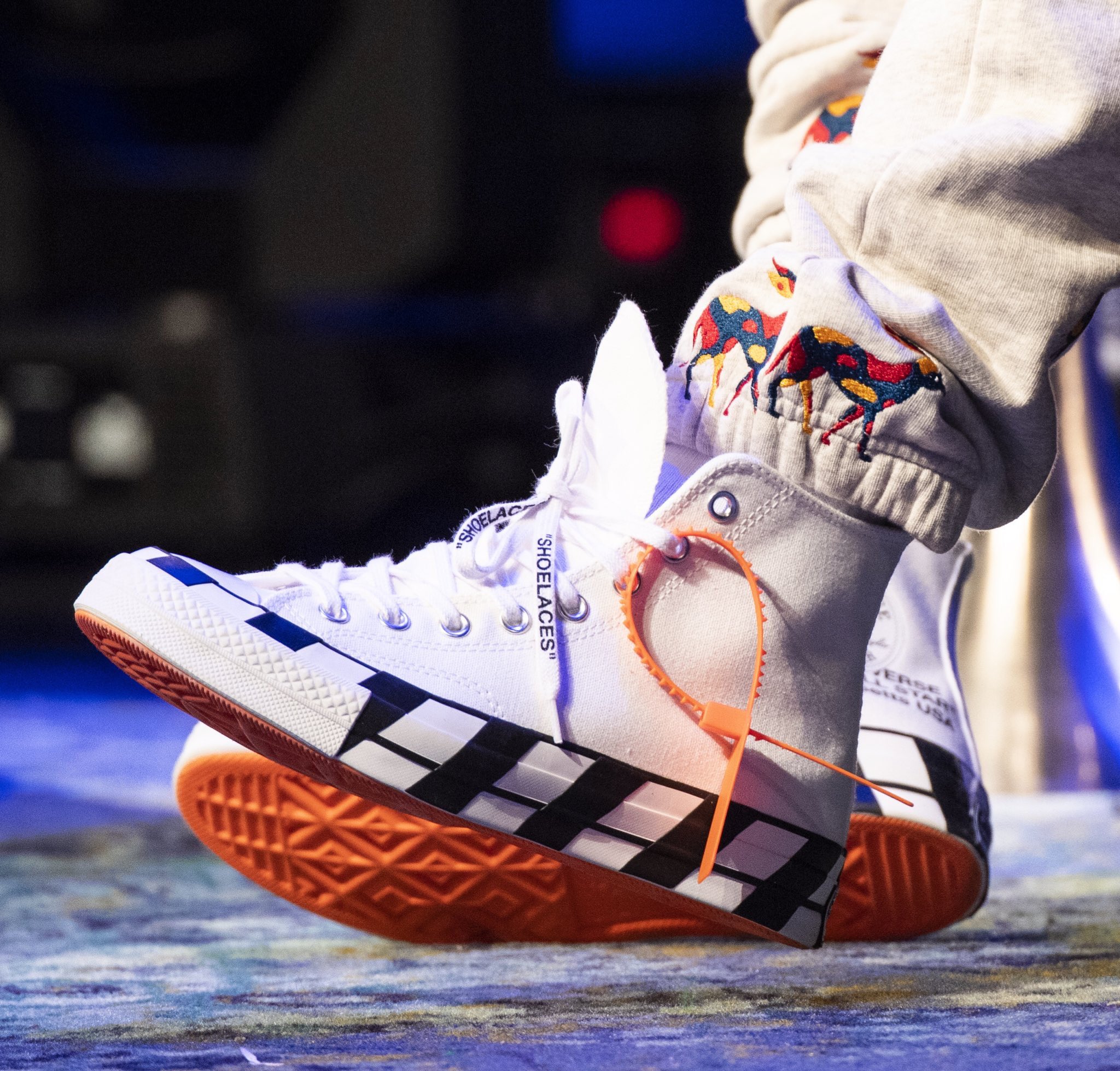 𝐔𝐏 𝐓𝐎 𝐃𝐀𝐓𝐄 Off White Converse 大物ラッパー リル ウェインがコラボchuck Taylorを着用 Converse Offwhite チャックテイラー オールスター コンバース スニーカー オフホワイト コンバース リルウェイン 海外ラッパー