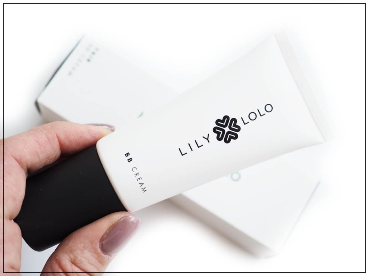 dbeautypl's tweet photo. Lily Lolo BB Cream czyli o naturalnym kremie BB słów kilka https://t.co/9DDus6Mxyx N#podkład #mineralny !!
⭐️⭐️⭐️⭐️⭐️⭐️

#kosmetyki #naturalne #makijaż #minerały #lilylolo #costasy https://t.co/o7T711xRWO