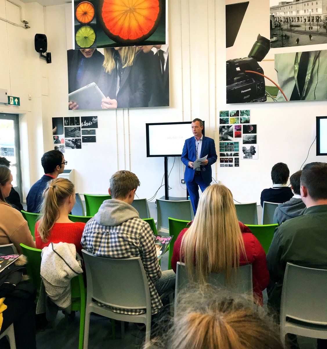 Inspirational talk with editor Ian, from The Bath &amp; Wiltshire parent about industry  practices.  Thanks again Ian &amp; looking forward to further collaborations. #6thformenrichment #journalism #Design #CreativityIsWhatWeDo